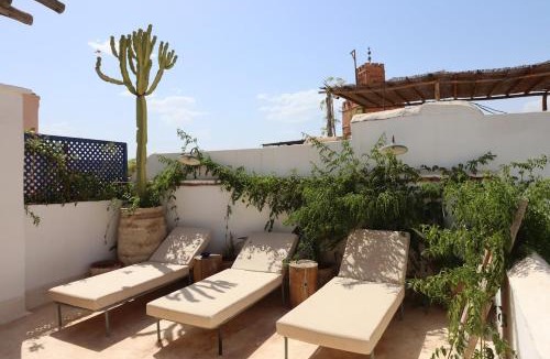 Oulad Khallouf House | RIAD BAB OUCHKA & Heated pool