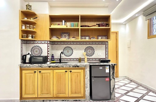 R'habet Zbib Apartment | Riad Dar Bouzoubaa Rooftop Apartment with Views of the Medina, Fes