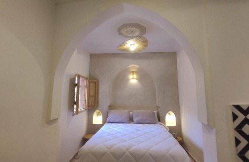Assouel Villa | Riad E&J privatif, Marrakech Médina, 5 ch climatisées, piscine chauffée, PDJ offerts