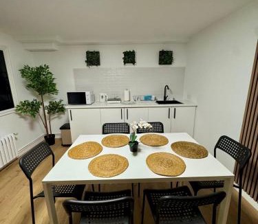 Sarria House | Rua Nova