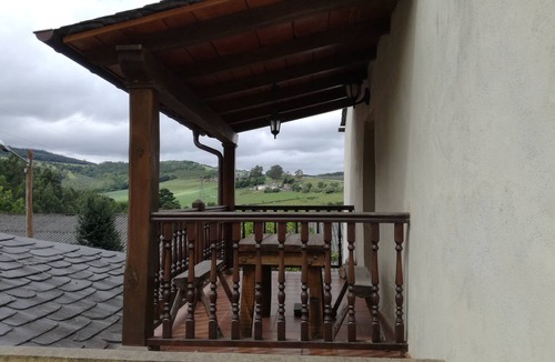 Serantes Cottage | Rural apartment (full rental) Pumarega for 4 people