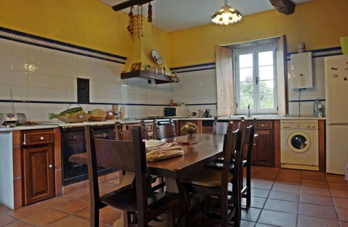 Trasparga House | Rural house, fireplace, large garden, close to hiking trails and spa.