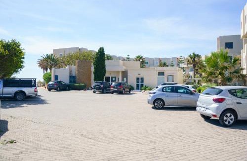 Achakkar Apartment | Seafront overlooking beach