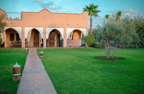Aghouatim House | SENIAME – Villa with a private pool, hammam, and patio near Marrakech