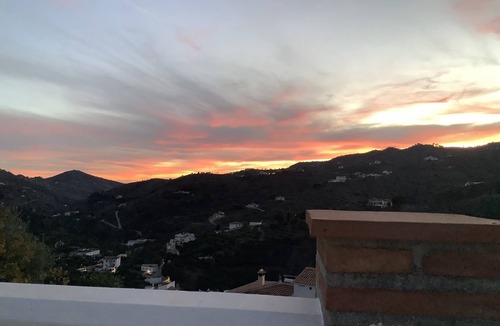 Archez Villa | Situated In a peaceful and picturesque location with private pool and free wifi