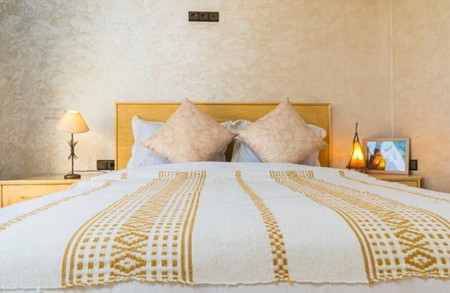 Tamraght Hotel | Sound of the Ocean - Musical Hostel