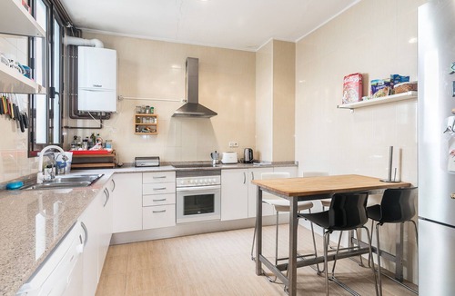 La Ribera Apartment | Spacious 5 bed Apartment with breathtaking views and elevator!
