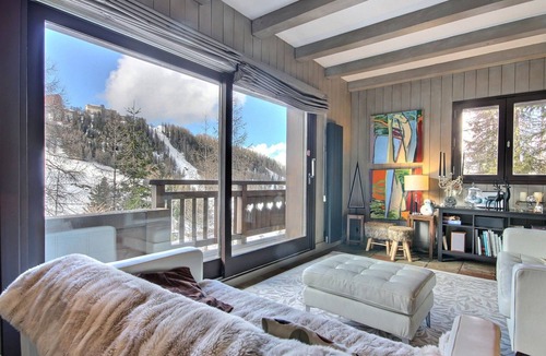 Plagne 1800 Ski Chalet | Spacious chalet with terrace and jacuzzi, near slopes for 14 people