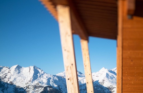 Arc-1800 Ski Chalet | Spacious chalet with spa and private cinema for 14 people