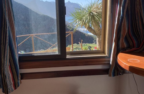 Santa Cruz de Tenerife Cottage | Spectacular Secluded home beween the mountains and the sea