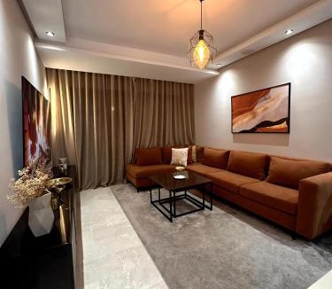 Belvedere Apartment | Studio 10th floor, near CasaVoyageurs station, High WIFI, Self check in