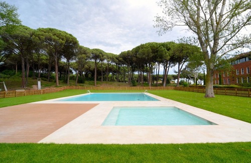 Torroella de Montgri House | Studio on Golf Course near Sandy Beaches