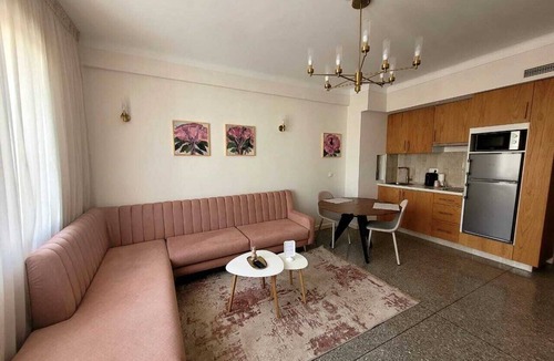Quartier Hassan Apartment | Stylish and spacious studio with a balcony