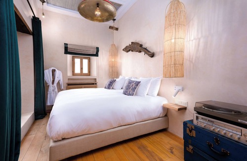 Kasbah House | Suite Signature with bath and Patio View