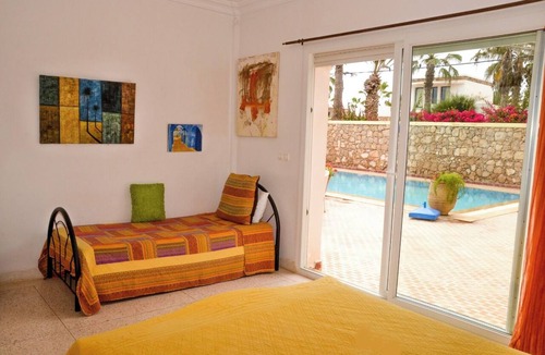 Mirleft Cabin | Tigmino is a 5-minute walk from the sea along the cliffs