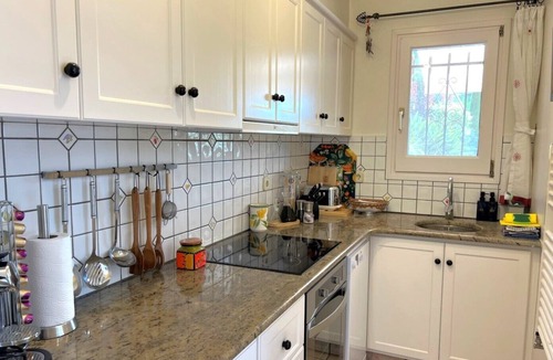 El Mas Fumats Apartment | Top flat with every comfort for 1-2 persons, private pool, fibre optic internet