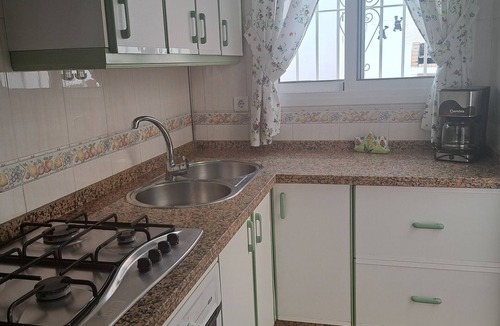Nerja City Centre House | TOWNHOUSE WITH PATIOS, BBQ, FREE WIFI AND PARKING AT 5 'ON FOOT OF THE BEACH