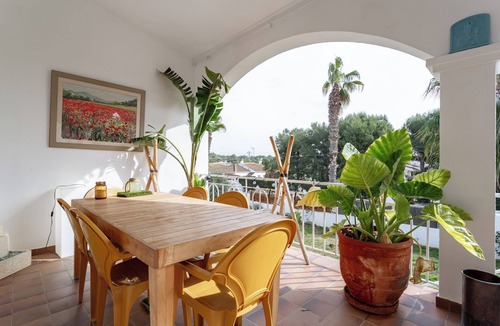 Cunit House | Typical ibiza-style family villa with large swimming pool 15 mn from Sitges
