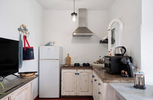 Caleta de Caballo House | Vacation Home 'Dangminzheng' with Mountain View and Wi-Fi