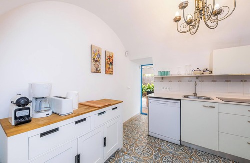 Son Moll House | Vacation Home “Molino Son Moll” with Pool, Wi-Fi, Balcony, Garden & Terrace