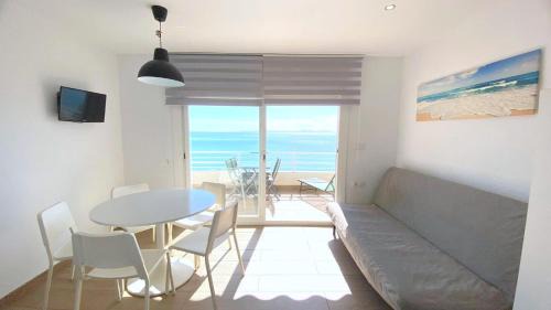 Almadraba-Canyelles Apartment | Verones 1b