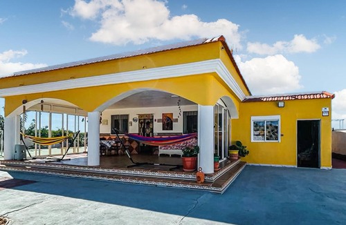 Moncofar House | Very spacious and family vacation home with sports and playground and swimming pool.