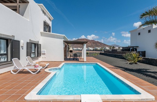 Montana Roja Villa | 'Villa Ambar' with Mountain View, Sea View, Pool, Wi-Fi, Terraces & Garden