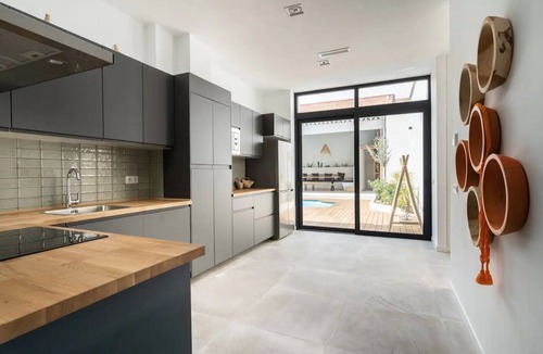 Aiora House | Villa Conserva