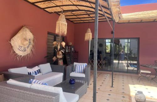 Ida Ougourd House | Villa Manzar piscine chauffée