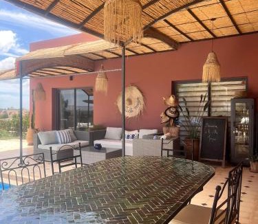 Ida Ougourd House | Villa Manzar piscine chauffée