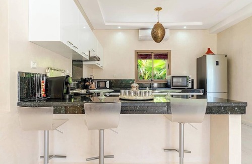 Zaouia Sidi Abdallah Ben Sassi House | Villa Safa, 3 Bedrooms, Private Pool, Marrakech. No one across the street.