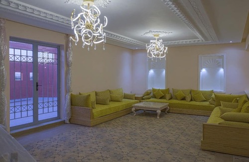 Riad Al Atlas Bed & Breakfast | Villa Style Andalou. A 5 mn de L'aéroport Marrakech