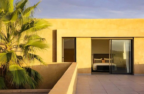 Annakhil Villa | Villa Tallaght - Six Bedroom Villa, Sleeps 12