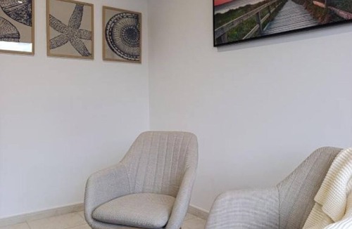 Aguino Apartment | Vionta: Your cozy retreat with garden view near the beach