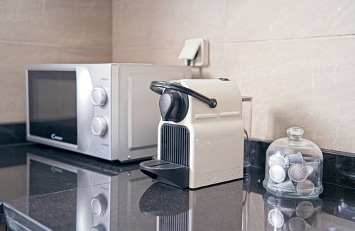 Tamrhakht Apartment | Walk to the Beach in 1 Minute Private Pool & Modern Comfort