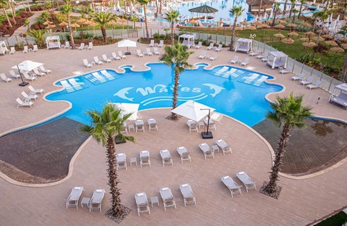 Quartier Industriel Hotel | Waves Aqua Resort