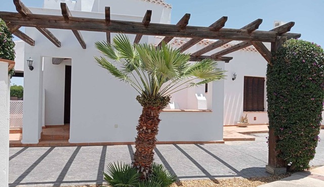 1st Line Golf Villa 2, private Heated Pool and sky Package, 20 mins Murcia/city in Banos Y Mendigo