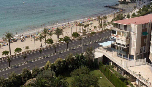 2 bedroom apartment, beach, near downtown, pool, parking in Alacant
