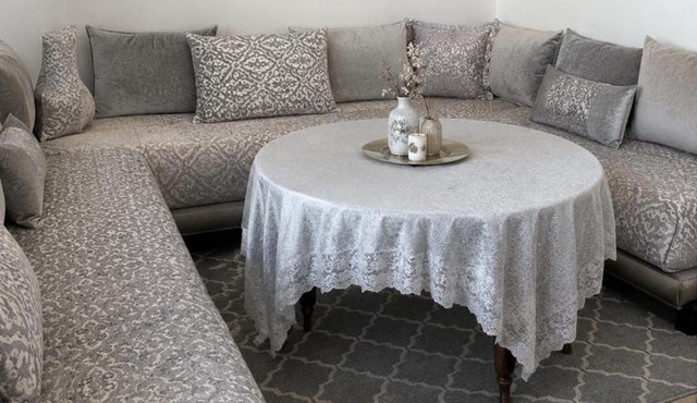 2km from fes airport