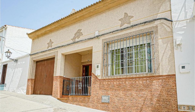 5 Bedroom Beautiful Home In Algamitas in Algámitas