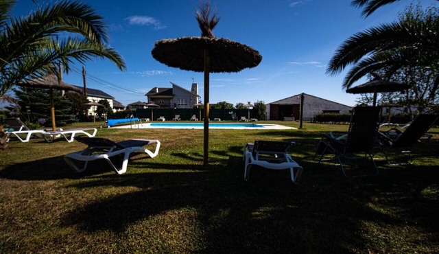 A 5 Minutos de Luarca .ideal Para Familias. Sala de Juegos in QUERUAS