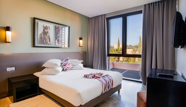 Al Maaden VillaHotel & Spa