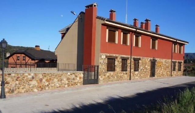 Apart. THE ERAS SIERRA DE AYLLON A (4 PEOPLE) in Noviales