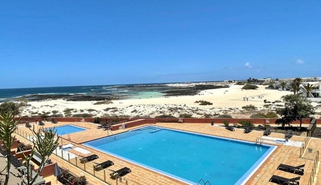 Apartamento 1 dormitorio en playa Cotillo con FreeWifi, terraza con vistas a oceano in Cotillo