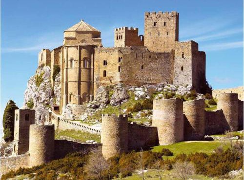 Apartamentos Turísticos Mallos de Huesca in Ayerbe