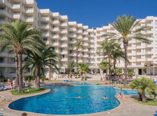 Aparthotel Playa Dorada in Sa Coma