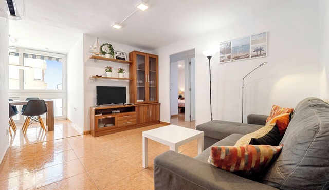 Apartment 'Central Modern 3bdr' with Wi-Fi and Air Conditioning in vinaros