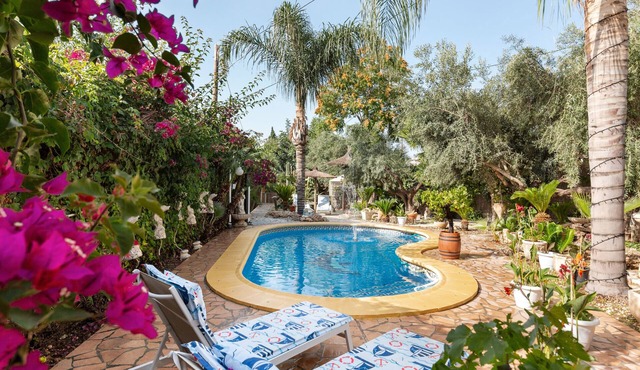 Apartment 'Hostal Venta' with Mountain Views, Shared Pool and Wi-Fi in Lorca