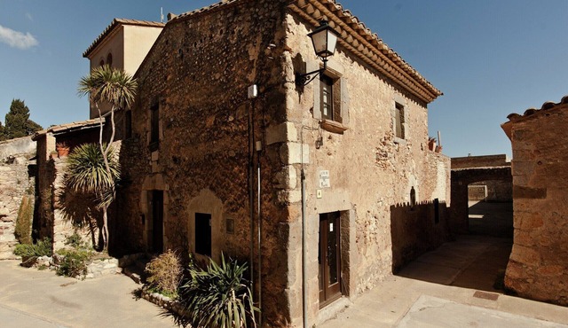 Apartment in Girona near the Beach in Girona