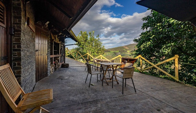 Apartment 'Mr De Alborada Del Eo' with Mountain View, Wi-Fi and Air Conditioning in Villameitide